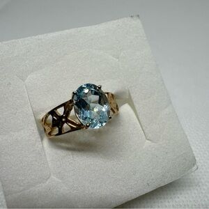 Vintage Oval 10k Yellow Gold Solitaire Blue Topaz Ring Openwork Size 6.75